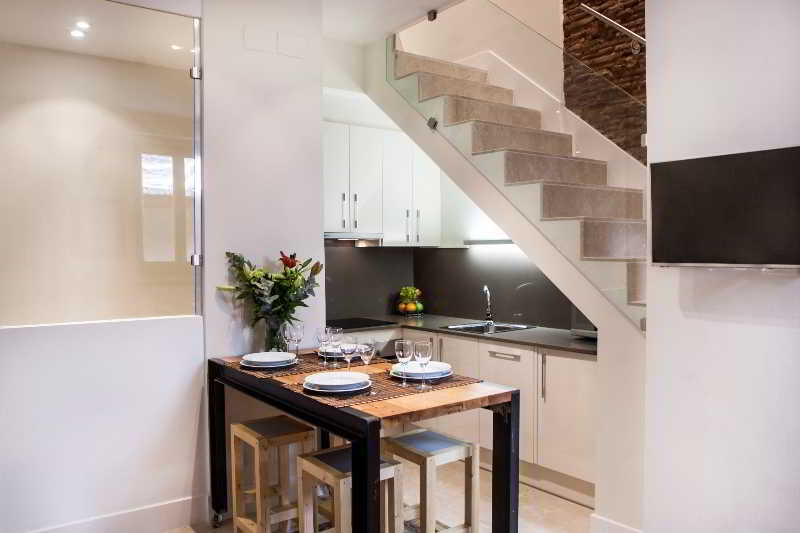 We Town House With Terrace Apartment
