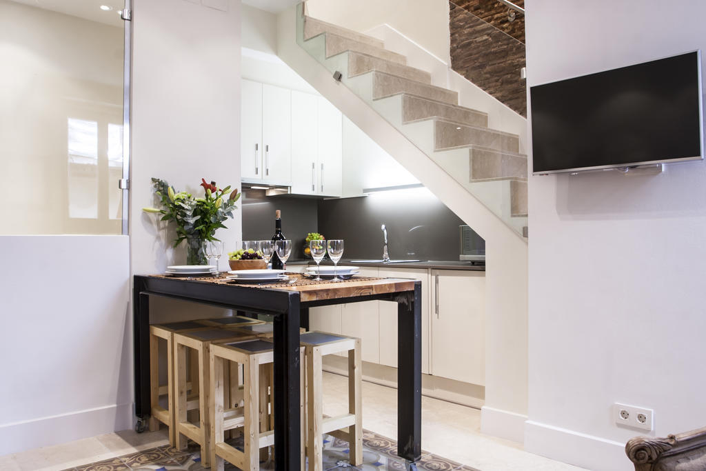 We Town House With Terrace Apartment *