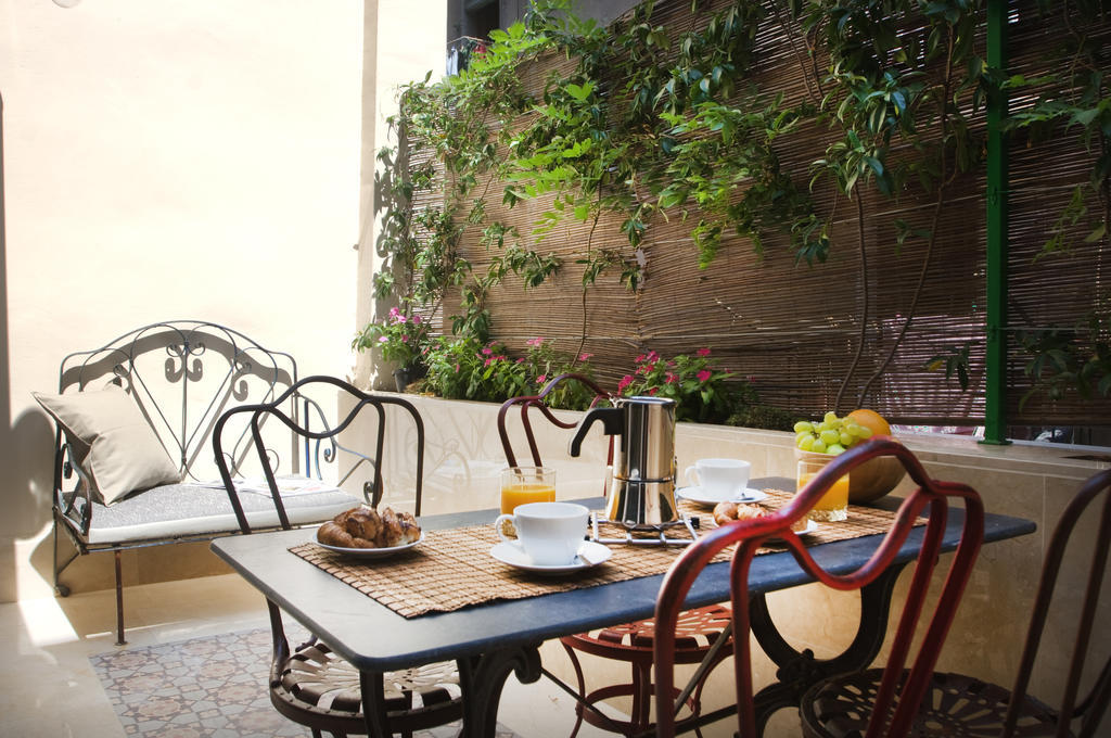 We Town House With Terrace